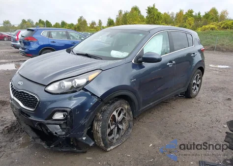 2022 Kia Sportage Lx z USA, uszkodzony, nr VIN KNDPMCACXN7995477